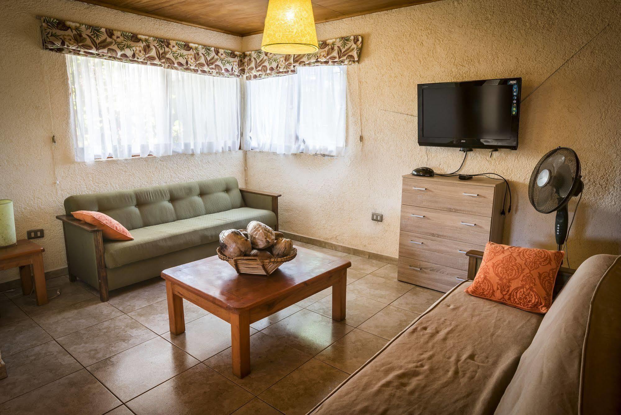 Marae - Cabanas Premium Ханга Роа Екстериор снимка